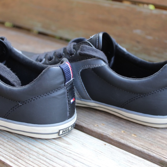 tommy hilfiger vegan shoes